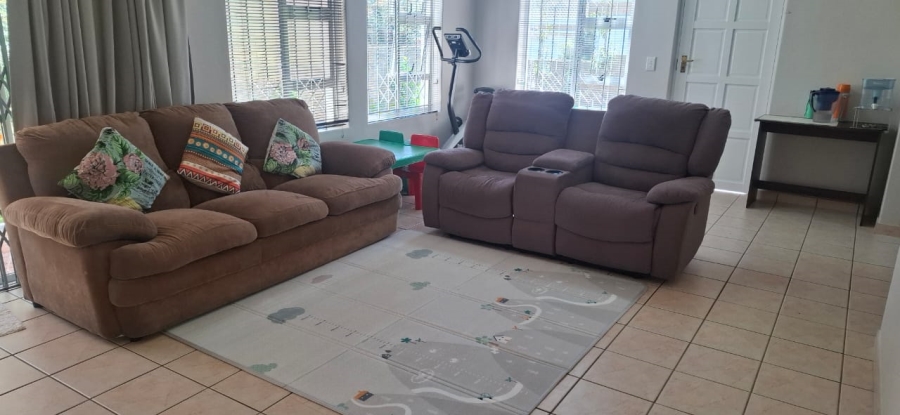To Let 3 Bedroom Property for Rent in D
